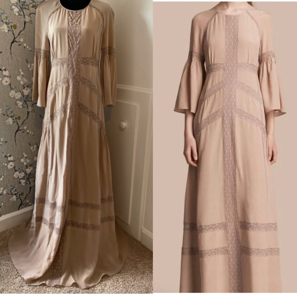 Women’s Burberry Silk Tan Long Sleeve Gown SZ: 10